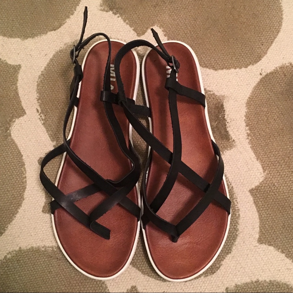 MIA Sandals